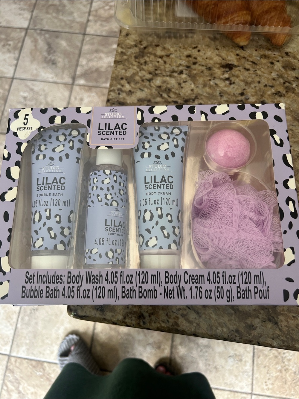 Lilac Scented Women’s Bath & Body Gift Set - Lilac